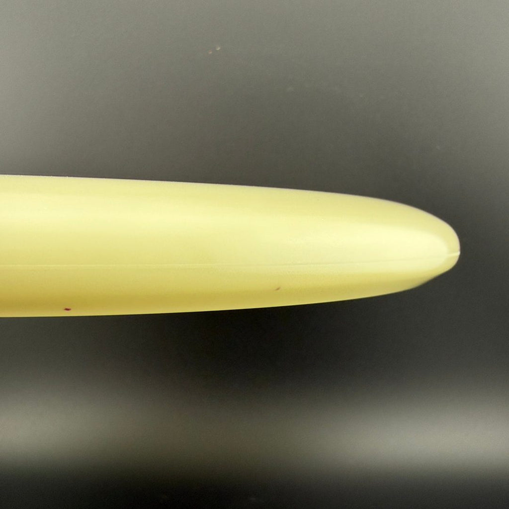 Mega Glo Challenger SS - Missy Gannon Limited Edition - Glow in the Dark Putter