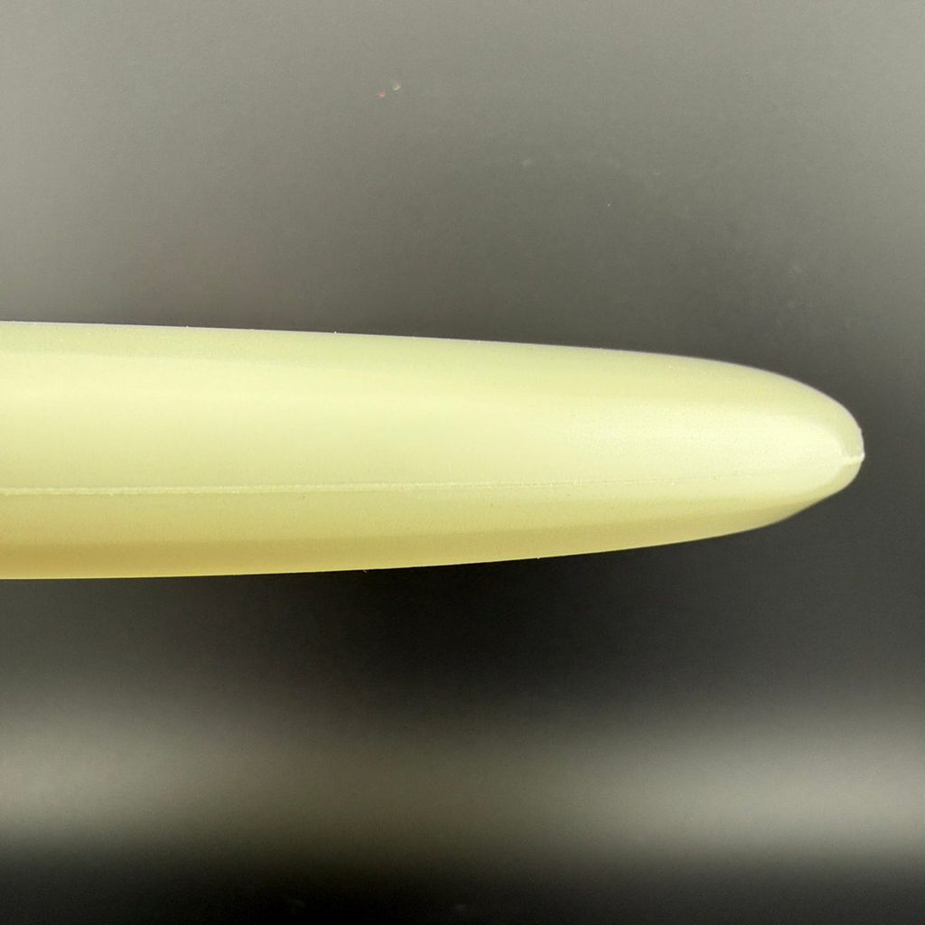 Mega Glo Challenger SS - Missy Gannon Limited Edition - Glow in the Dark Putter
