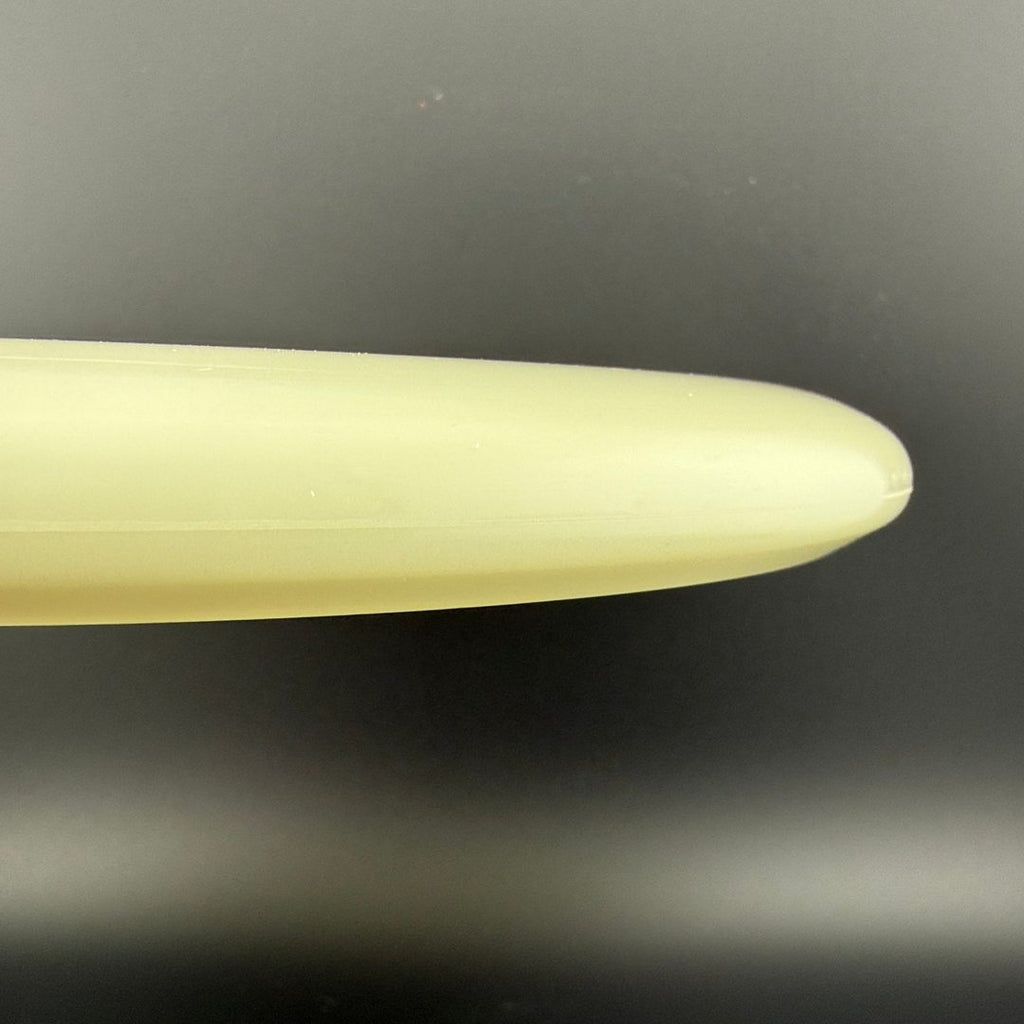 Mega Glo Challenger SS - Missy Gannon Limited Edition - Glow in the Dark Putter